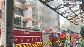 台中,中清路,民宅,火警,嗆傷,送醫（圖／翻攝畫面）