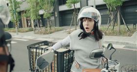 魏蔓(右)與原型角色「李亞倪」同臺宣傳《血‧拾人生》。（圖／大愛提供）