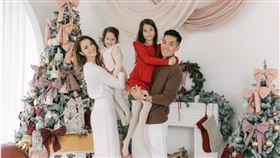 瑞莎全家福。（圖／翻攝自瑞莎臉書）