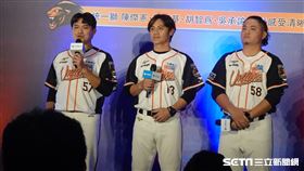 ▲統一獅吳承諭、陳鏞基、胡智爲出席大學眼科活動。（圖／記者張沛嘉攝影）