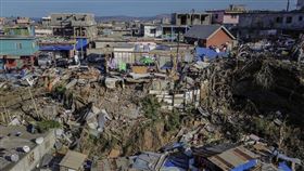 馬約特島遭氣旋重創，造成當地居民39死、4136傷。（圖／美聯社／達志影像）