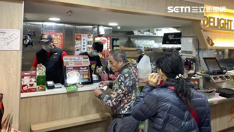 中聯油案北市34家再下架　含鬍鬚張海霸王