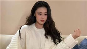 張馨予遭到爆料使喚空姐。（圖／翻攝自微博）