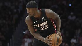 熱火「士官長」巴特勒（Jimmy Butler）傳出將離開邁阿密，希望自己在交易大限前就能被交易出去。（資料圖／美聯社／達志影像）