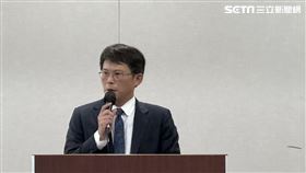 民眾黨立委黃國昌出席「FREE KP 政治追殺 司法不公 公開審理 釋放柯P」記者會。（圖／記者陳怡潔攝影）