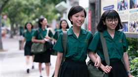 《夜校女生》陳姸霏、項婕如、季芹。（圖／興揚電影提供）