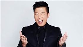 曾國城主持風格引起爭議。（圖／翻攝臉書）