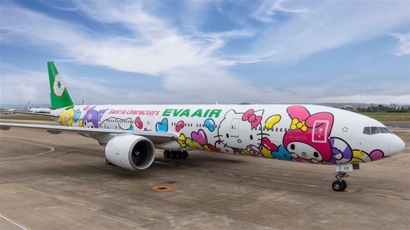 長榮航空Kitty「糖果機」飛巴黎壓軸登場