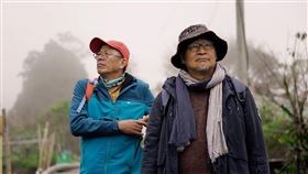 王浩一(右)、劉克襄(左) 《浩克慢遊》首集至宜蘭探訪羅東林業文化與太平山鐵道。（圖／公視提供）