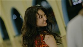 李杏出演柯朋宇MV，親曝兩人私下關係。（圖／光與澈音樂提供）