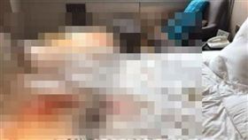 整組報廢！飯店房務見「屎、尿、血沾滿床」崩潰　超噁照片曝（圖／翻攝自爆料公社）