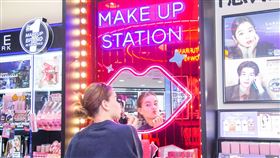 屈臣氏西門旗艦店作為重要的「目的型美妝店」，店內將提供最齊全的美妝保養商品與最完整的獨家品牌。（圖／品牌業者提供）