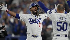 ▲道奇3年6600萬美金簽回赫南德茲（Teoscar Hernandez）。（圖／美聯社／達志影像）