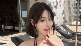 奈奈子淪富商小三。（圖／翻攝自奈奈子Koori臉書）