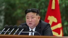 北韓領導人金正恩上週召開勞動黨重要年終政策會議，並宣布針對美國的「最強」應對戰略。（圖／翻攝自朝中社）