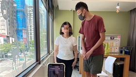 防跌APP掌握長者健康指標  2分鐘計算核心穩定度台灣科技大學產學處育成中心輔導的新創公司，設計防跌骨架鑑測APP，透過平衡、起立與行走等3動作測試，只要2分鐘，就可蒐集數據並計算長者的核心穩定度。（台科大提供）中央社記者許秩維傳真  113年12月23日