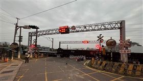 平交道,死亡,車禍,機車,台中,外埔（圖／翻攝畫面）