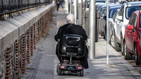 扶養,盡孝,安養院,安置,免除