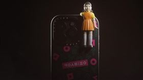 本次推出「英熙娃娃造型手機公仔」，重現經典場景及角色。（圖／品牌業者提供）