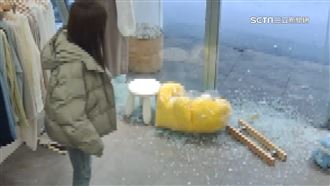 疑天冷溫差大！玻璃門突碎裂　業者嚇慘