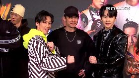 A(配必)S+PLUS首映2400