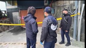 基隆男遭焚屍，警方重回焚屍地點採證。（圖／翻攝畫面）