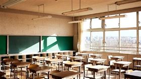 中國大陸一名大學男教師，突在課堂上對著台下學生脫口「女性生孩子才會長壽，上天也會眷顧妳」，言論一出立刻遭到網友撻伐。（示意圖／翻攝自CTWANT）