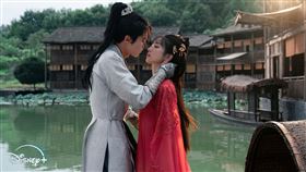 古裝懸疑探案劇《大奉打更人》除了在騰訊站內拿下總榜熱搜、電視劇榜熱搜、以及玄幻劇榜三榜單冠軍頭銜。（圖／Disney+提供）