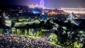 高雄義大世界跨年活動高雄義大世界連續16年舉辦跨年煙火秀，這次將施放999秒煙火，將於31日晚間6時起開放民眾進場，並實施3階段交通管制。（義大世界提供）中央社記者林巧璉傳真  113年12月31日