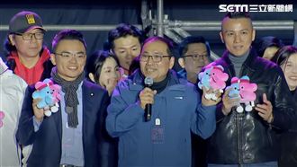 新北跨河煙火秀登場！侯友宜：祝新年順利