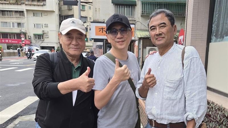 11月還遇到魚夫 486曝合照：真的難以接受