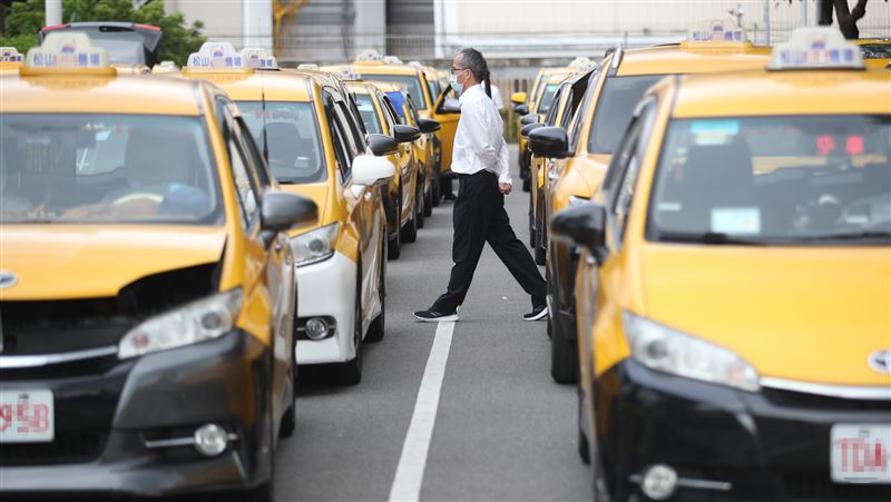網控計程車跨年夜喊價　北市：至少罰9千