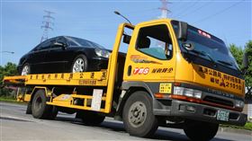 遠通電收宣布，自114年元旦起至年底，申辦「eTag自動儲值」加辦「eTag停車扣繳」新舊用戶皆可享10公里內免費道路救援。（圖／遠通提供）