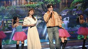 許志豪跟師妹翁鈺鈞常被粉絲送作堆。（圖／翻攝臉書）