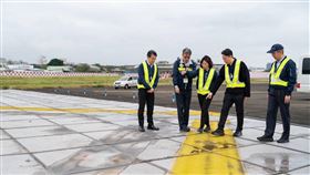 交通部長陳世凱今日前往視察松山機場。（圖／交通部提供）