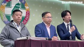 民進黨「免錢的最貴，小心『中國陷阱卡』！」記者會，立委王義川、發言人吳崢、中國事務部主任吳峻鋕與會。（圖／記者高逸帆攝影）

