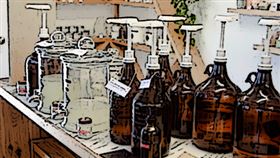 釜山談判聚焦塑膠污染終結：全球條約即將定案（圖／永續新聞網）