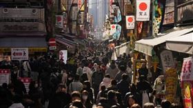 日本流感爆發。CTWANT