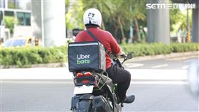 Uber Eats外送員。（圖／記者林士傑攝影）