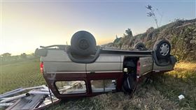 台中,后里,安眉路,翻車,廂型車,田中央