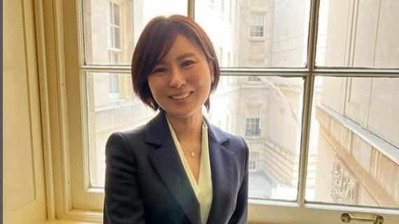 震撼目擊！知名女主播「性朝貢」