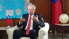 外交部政次吳志中接受「自由歐洲電台」（Radio Free Europe）訪問（圖／外交部提供）