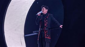 張信哲登央視跨年。（圖／潮水音樂提供）