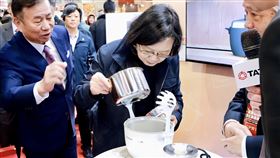 蔡英文最愛逛電器展「當總統時固定出席」　親揭原因，圖／翻攝自蔡英文臉書