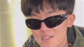 中國男星李明德在機場暴走指控劇組及同劇男演員（圖／翻攝微博）