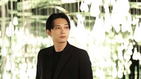 日本高人氣男星吉澤亮帥氣美顏被封為「國寶男神」。（圖／翻攝自ryoyoshizawa_staff IG）