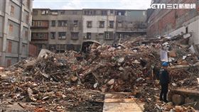 三重,建案,開挖,倒塌,鄰損,六張街,莘聖沐光居,記者莊淇鈞攝影