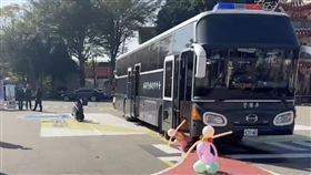 大車內輪差頻惹禍！烏日警1招籲防禦駕駛