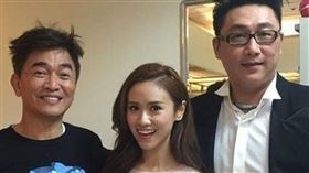 吳宗憲（左）曾大方借200多坪全新房給薛志正（右）住。（資料照）