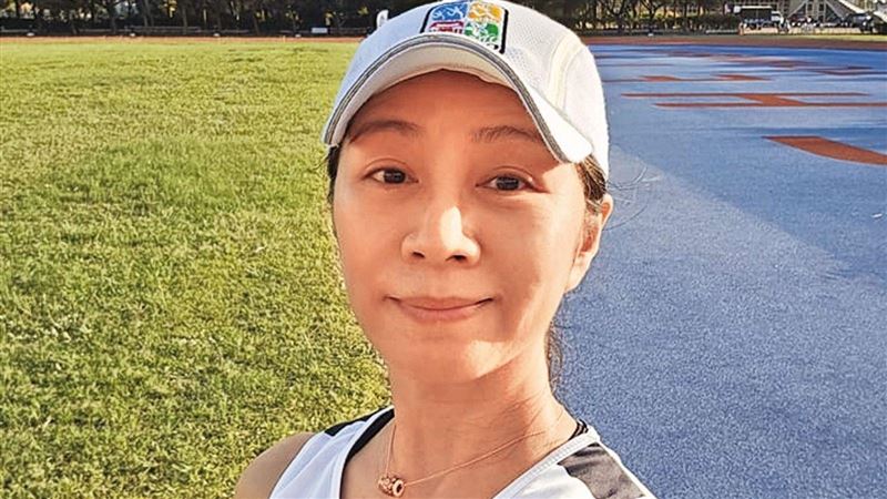 方文琳白髮不藏了！釣出陳美鳳認：我更多